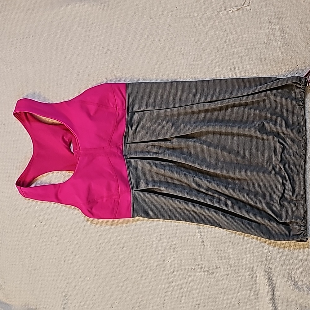 Lululemon Tank with bra Pink Size 6 cinch waist
